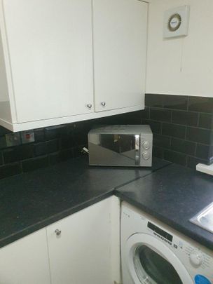 4 bedroom house share to rent - Photo 1