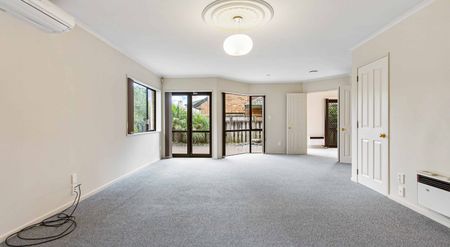 Spacious Family Living in Premium Epsom Location - Photo 5