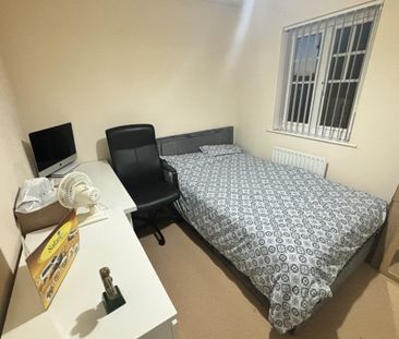 Follager Road, RUGBY - Photo 3