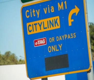 Modern Peaceful Two Bedroom Unit - Close to Transport - Photo 6