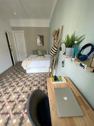 Carrer de Balmes, Barcelona, Catalonia 08008 - Photo 3