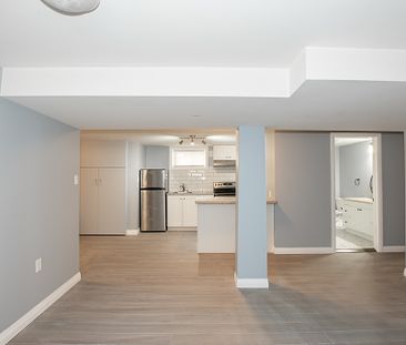 **BEAUTIFUL** 3 Bedroom Lower Unit in Thorold!! - Photo 1