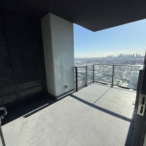 Gilmore Place Brand-New Junior 2 Bedroom Corner Unit on the 58th Floor - Photo 2