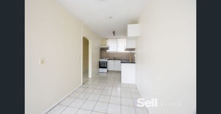 Comfortable Living with a Private Courtyard - Photo 4