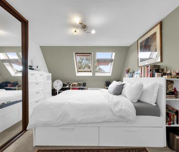 3 bedroom flat to rent - Photo 2