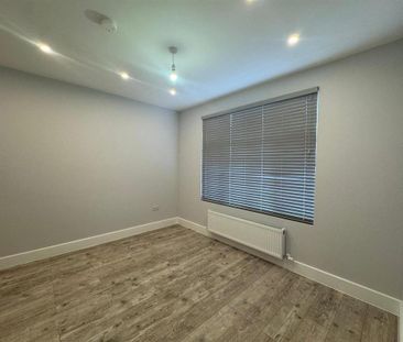 4 bedroom terraced house to rent - Photo 2