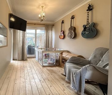 Burnside, CM21, Sawbridgeworth - Photo 1