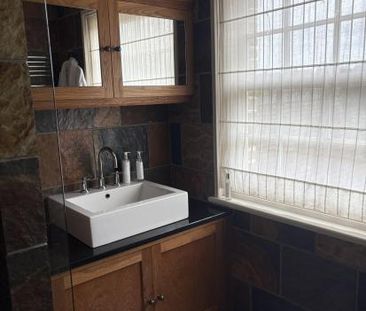 Double en-suite bedroom - Photo 4