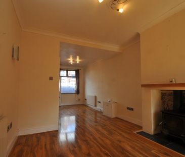2 Bed Terraced House, Queen Marys Road, CV6 - Photo 2