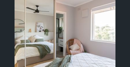 Easy living, close to all amenities - Photo 3