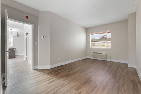 For Lease - 149 Main Street Unit# 203, Hamilton, Ontario - Photo 2