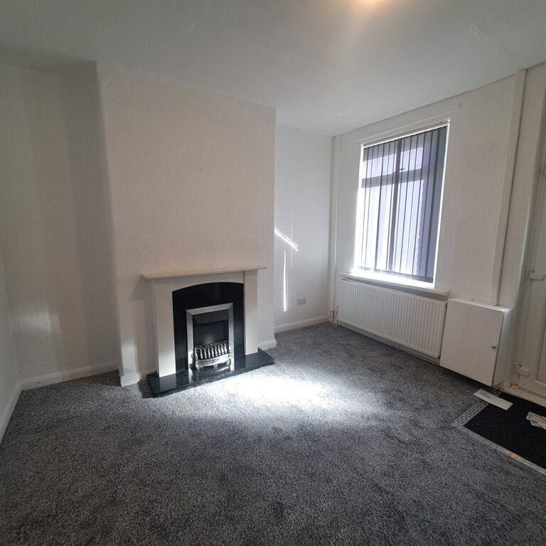 2 bedroom house to rent - Photo 1