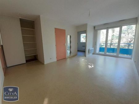 Location Appartement 1 pièce 30m² POITIERS 86000 - Photo 2
