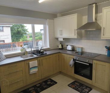 27 Churchill Place, Waringstown, BT66 7QS - Photo 6