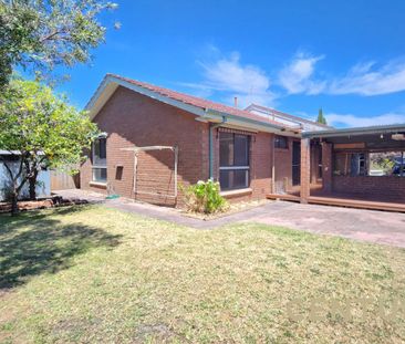 Stylish Home in the Heart of Mentone - Photo 6