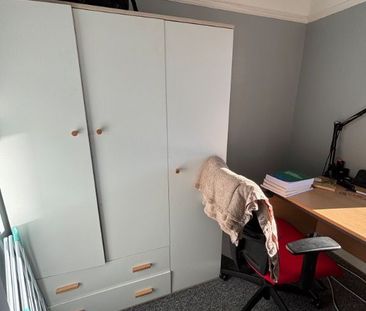 8 Cheltenham Park, Belfast BT6 0HR - Photo 2