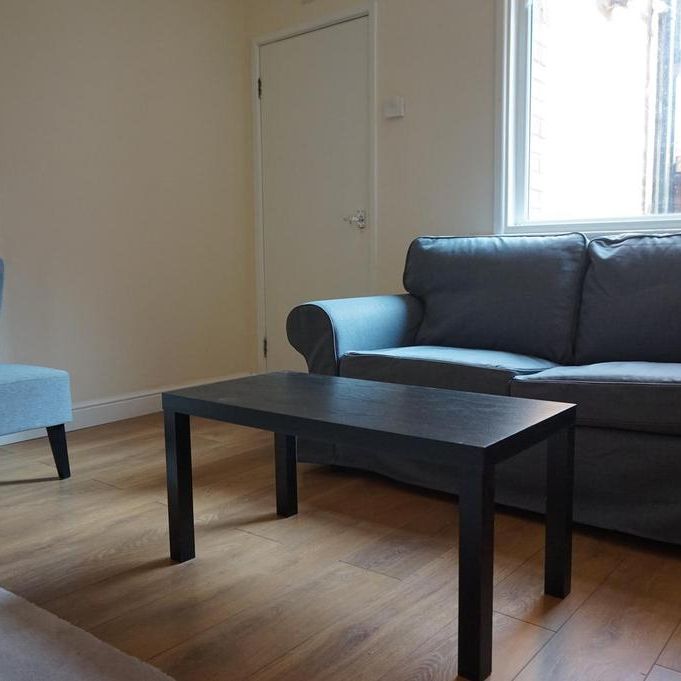 6 bedroom house share to rent - Photo 1