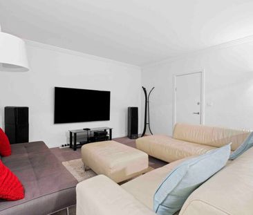 Immaculately Presented Freestanding Coastal Masterpiece - Photo 3