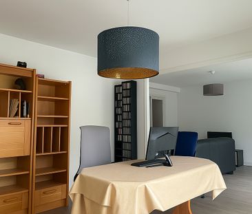 Location Appartement 3 pièces 83m² - Photo 3