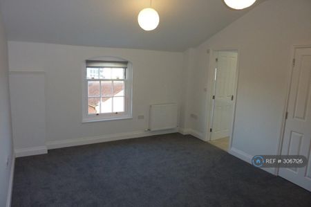 2 bedroom maisonette to rent - Photo 5