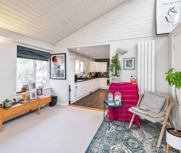 2 bedroom detached bungalow to rent - Photo 3