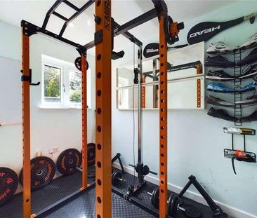 Albert Close, Spencers Wood, Reading, Berkshire, RG7 - Photo 4