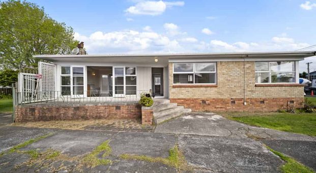 Warm Family Home in a Great Location! - Photo 1