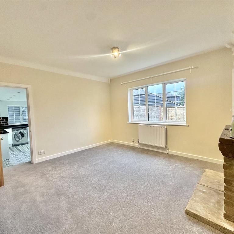 3 bedroom bungalow to rent - Photo 1