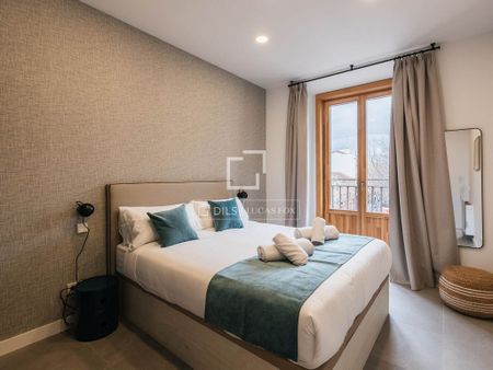 3 bedroom luxury Flat for rent in Madrid, Spain - Photo 3