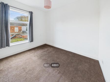 2 bedroom terraced house to rent - Photo 4