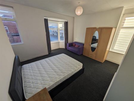 5 bedroom private hall to rent - Photo 5