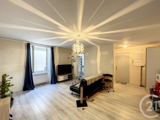 Location Appartement 2 pièces 45m² RIOM 63200 - Photo 1