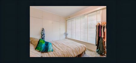 3 Bed, 1 Bath - Photo 3