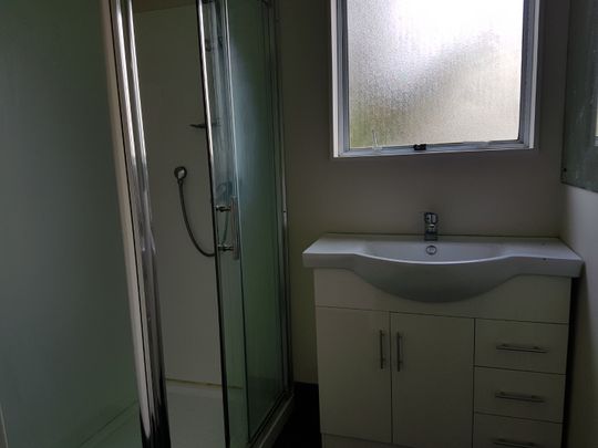 Comfortable home with nice outlook - Photo 1