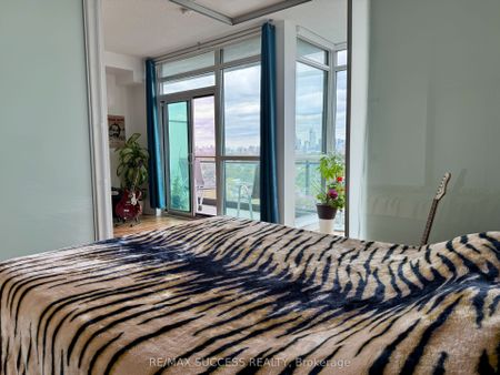 Bohemian Embassy Lofts , #1605 - Photo 4