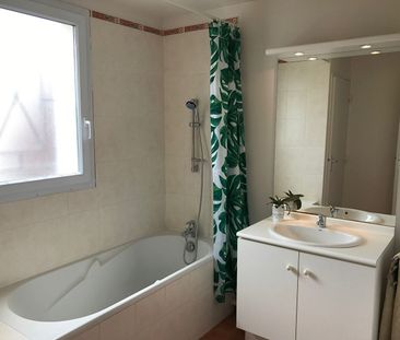 Location Maison 4 pièces 83m² LE MESNIL ESNARD 76240 - Photo 1