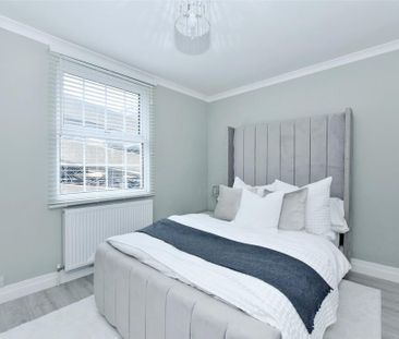 2 bedroom semi-detached house to rent - Photo 5