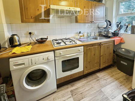 1 bedroom flat to rent - Photo 5