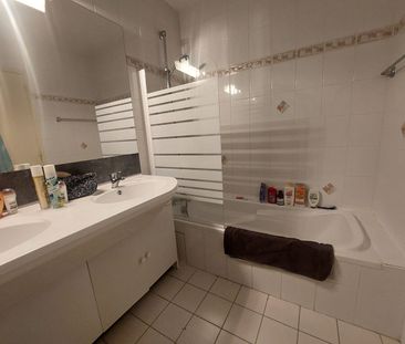 Location Appartement 3 pièces 81m² - Photo 5