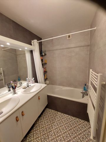 Appartement 4 pièces meublé de 89m² à Lyon - 1410€ C.C. - Photo 3