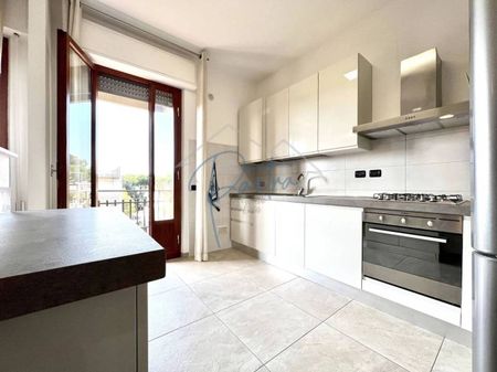 Trilocale via Empoli, 6, Marina di Massa Centro, Massa - Photo 2