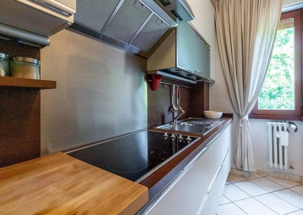 Via Antonio Canova, 37, Milano, Lombardy 20145