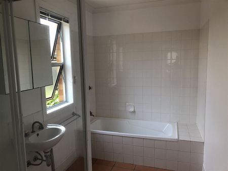 5 School Road, Elimbah QLD 4516 - House For Rent - $540 | Domain - Photo 5