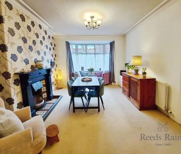 3 bedroom end of terrace house to rent - Photo 4