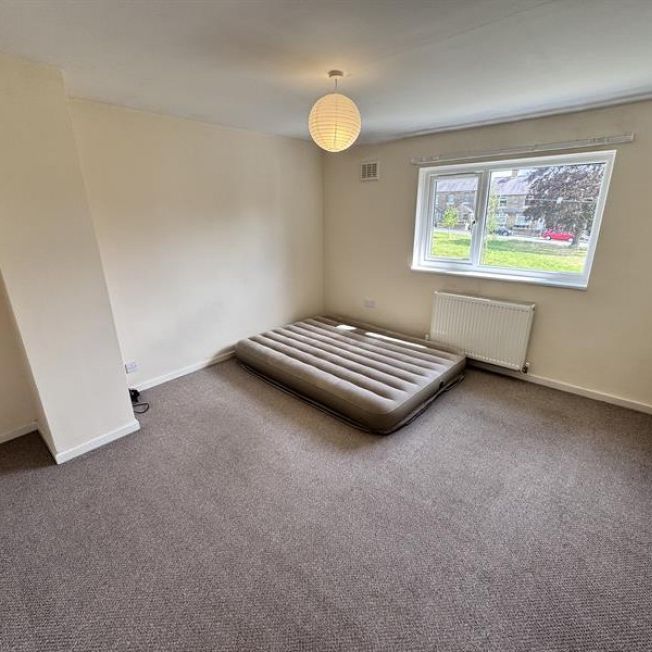 Derwent Square, Chinley - Photo 1
