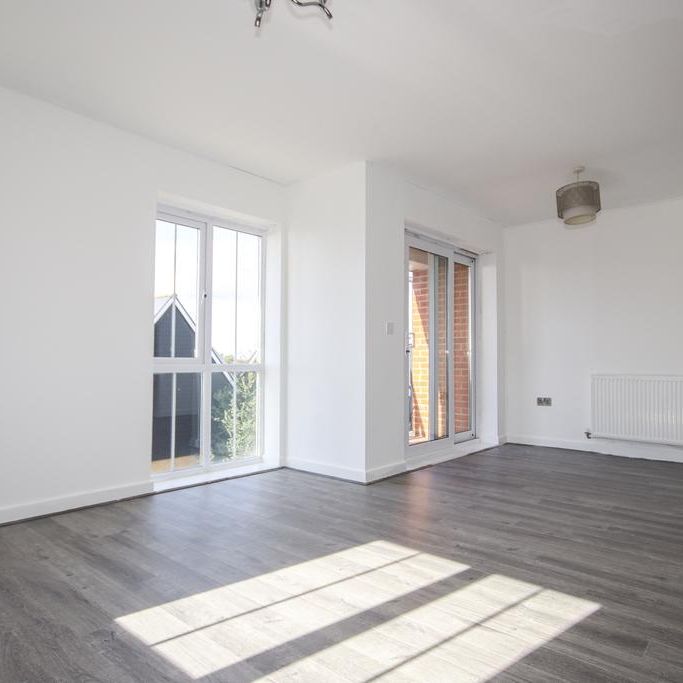 2 bedroom flat to rent - Photo 1