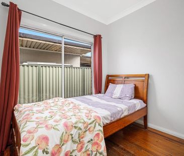 Neat & Tidy 3 Bed Home - Prime St Marys Location - Photo 1