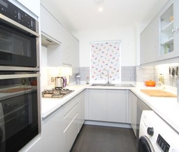 Chichester 2 bedroom flat to rent - Photo 2