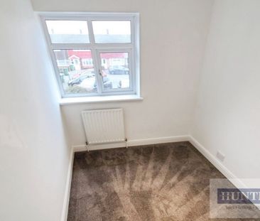 3 bedroom House To Let Total Size: 936 SQ FT - Photo 3