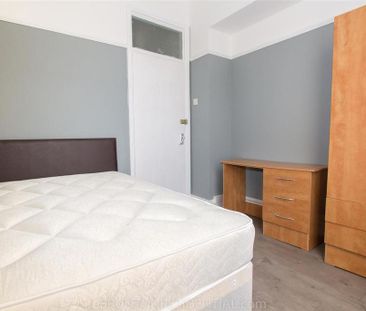 4 bedroom maisonette to rent - Photo 1